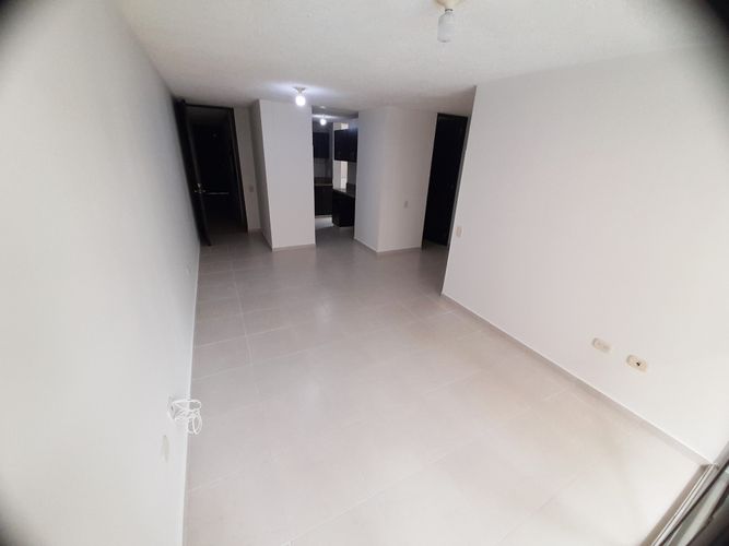 Apartamento de 3 alcobas en venta en Versalles, Floridablanca, 74 m² · foto 3 de 15
