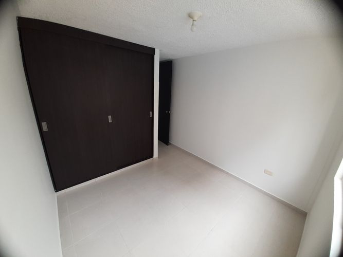 Apartamento de 3 alcobas en venta en Versalles, Floridablanca, 74 m² · foto 9 de 15