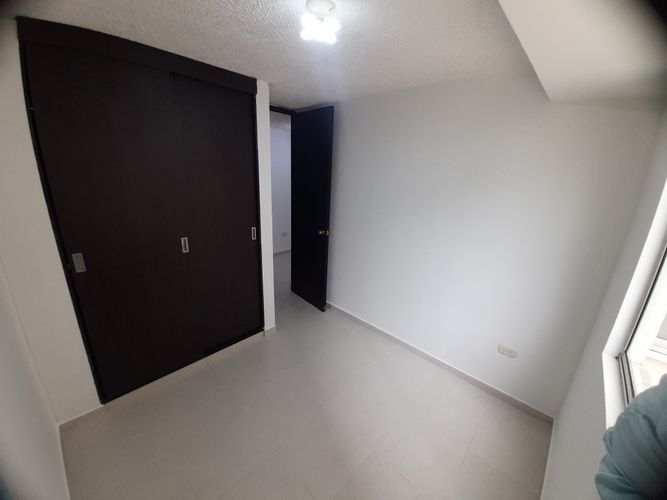 Apartamento de 3 alcobas en venta en Versalles, Floridablanca, 74 m² · foto 7 de 15
