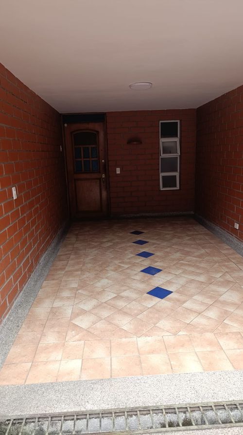 Casa de 5 alcobas en venta en La Mota, Medellín, 142 m² · foto 24 de 24