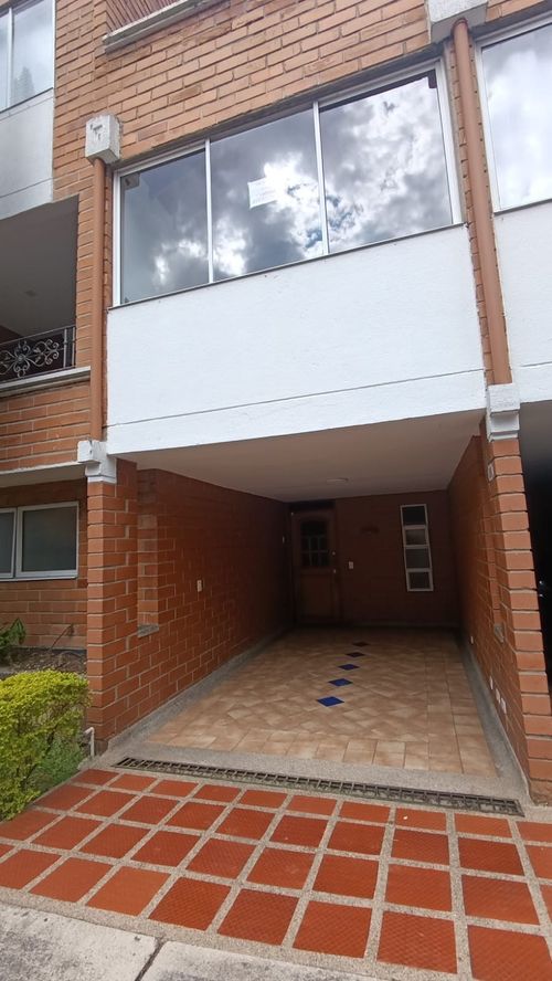 Casa de 5 alcobas en venta en La Mota, Medellín, 142 m² · foto 23 de 24