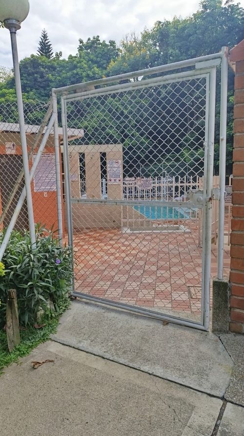 Casa de 5 alcobas en venta en La Mota, Medellín, 142 m² · foto 4 de 24