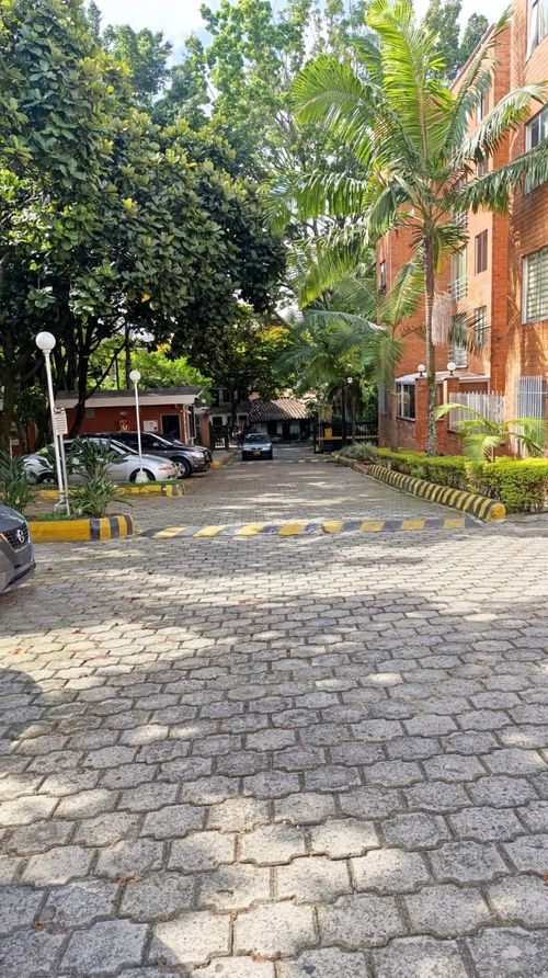 Casa de 5 alcobas en venta en La Mota, Medellín, 142 m² · foto 6 de 24