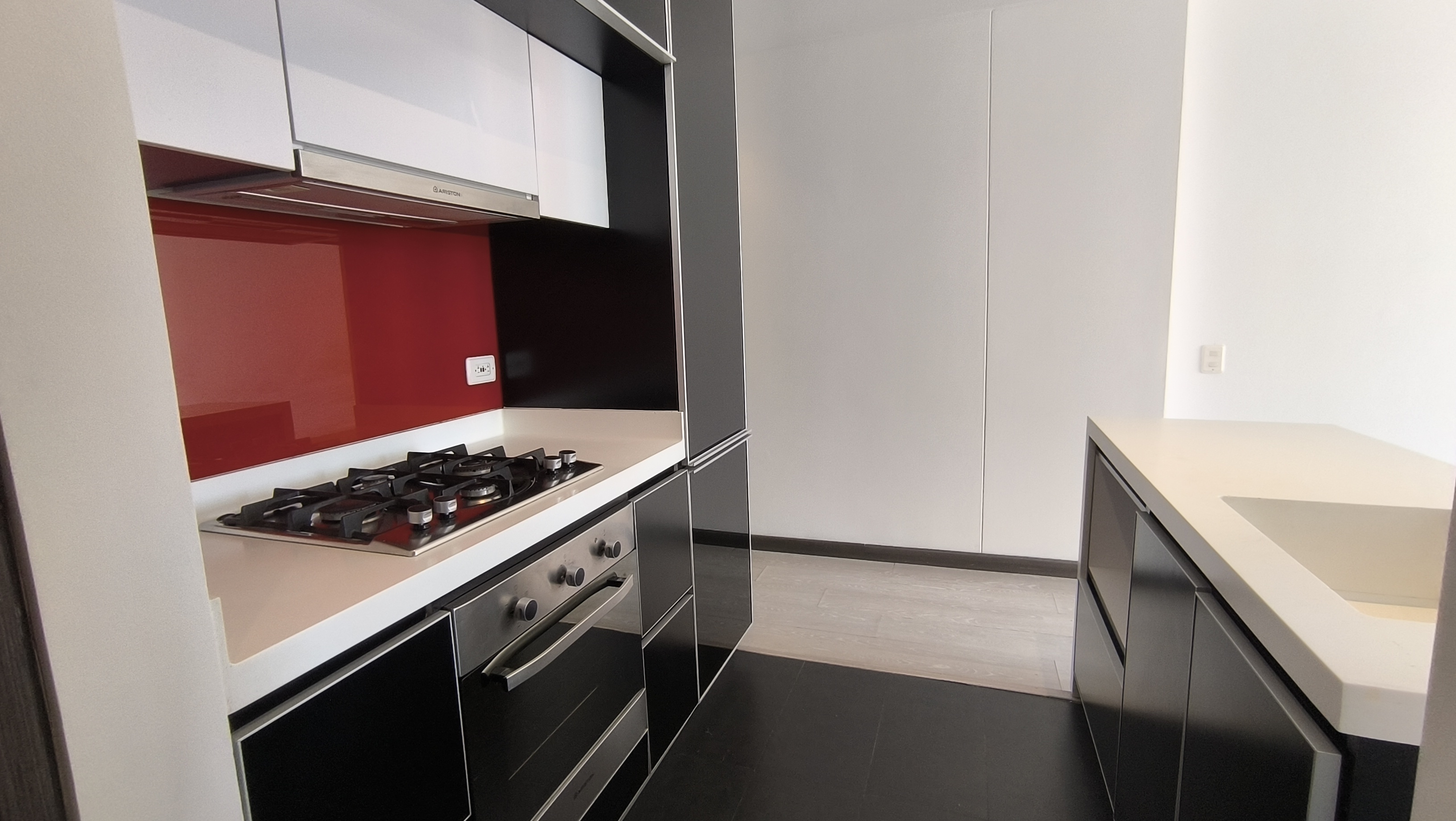 Apartamento en arriendo en Santa Barbara, Bogotá · foto 6 de 16