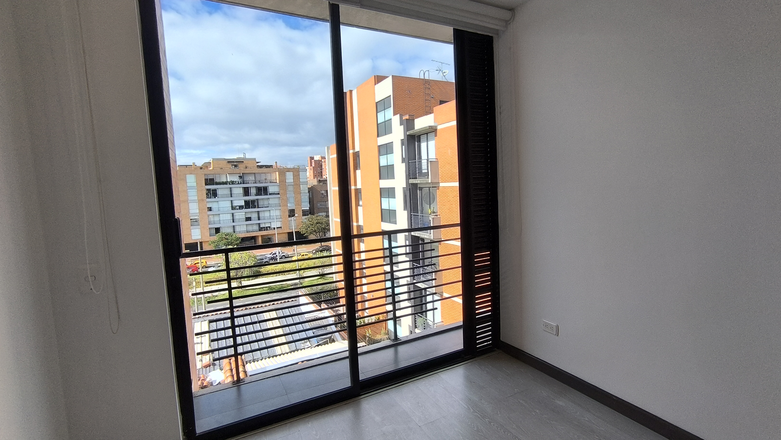 Apartamento en arriendo en Santa Barbara, Bogotá · foto 11 de 16