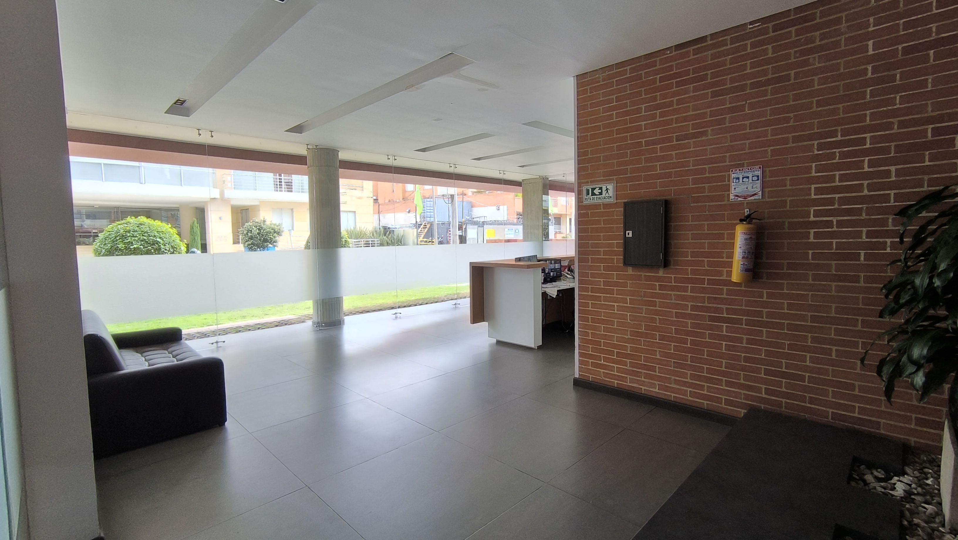 Apartamento en arriendo en Santa Barbara, Bogotá · foto 16 de 16