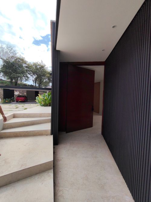 Casa de 5 alcobas en venta en Arroyohondo, Yumbo · foto 3 de 24