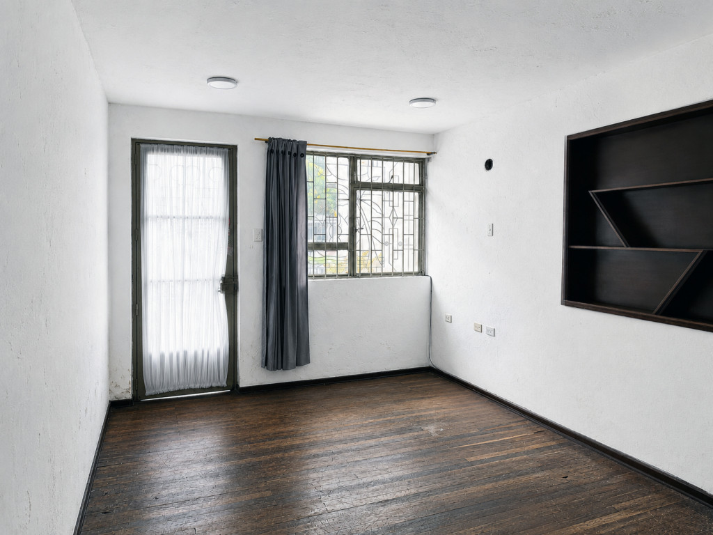 Casa en venta en Santa Isabel, Bogotá · foto 3 de 24
