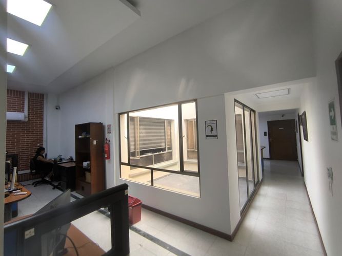 Local en arriendo en Avenida 30 De Agosto, Pereira, 650 m² · foto 2 de 10