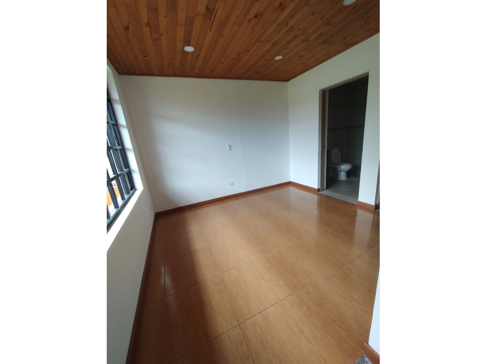 Casa en arriendo en El Hato, La Calera · foto 4 de 24