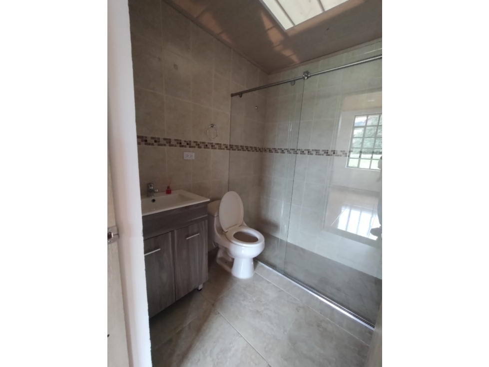 Casa en arriendo en El Hato, La Calera · foto 12 de 24
