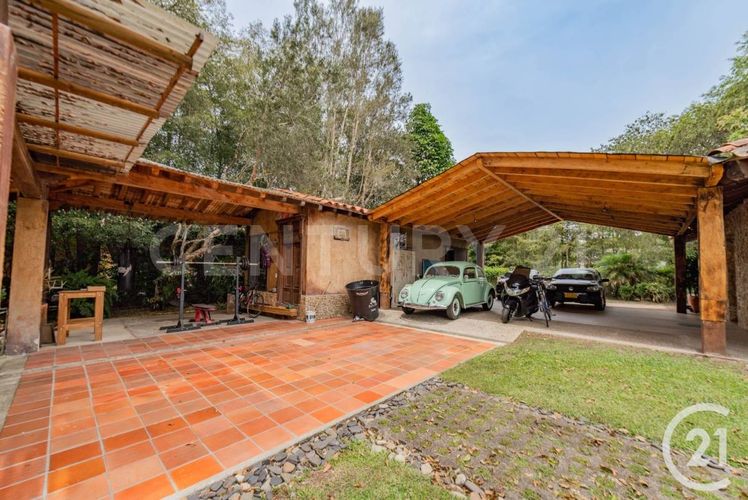 Casa de 4 alcobas en venta en Llano Grande, Rionegro, 304 m² · foto 20 de 23