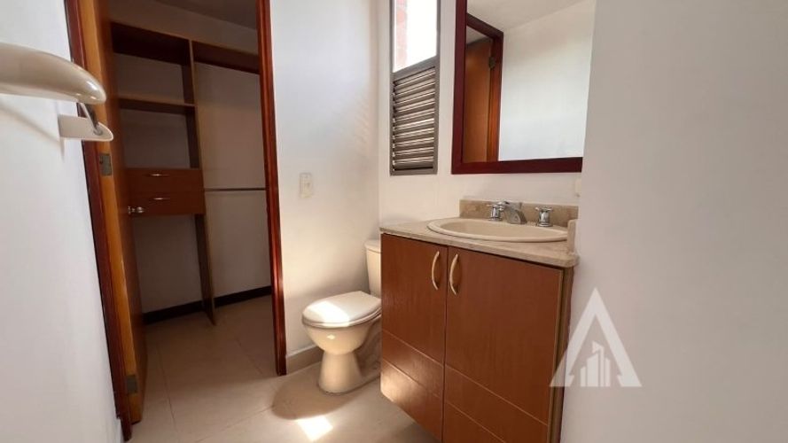 Apartamento de 3 alcobas en arriendo en Alejandría, Medellín, 140 m² · foto 24 de 24