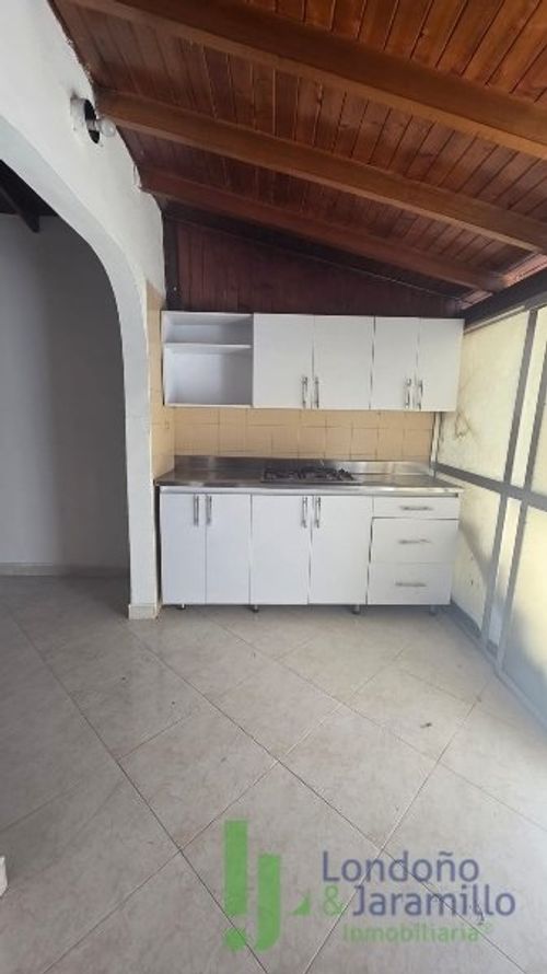 Casa de 5 alcobas en venta en Alcala, Envigado, 120 m² · foto 5 de 20