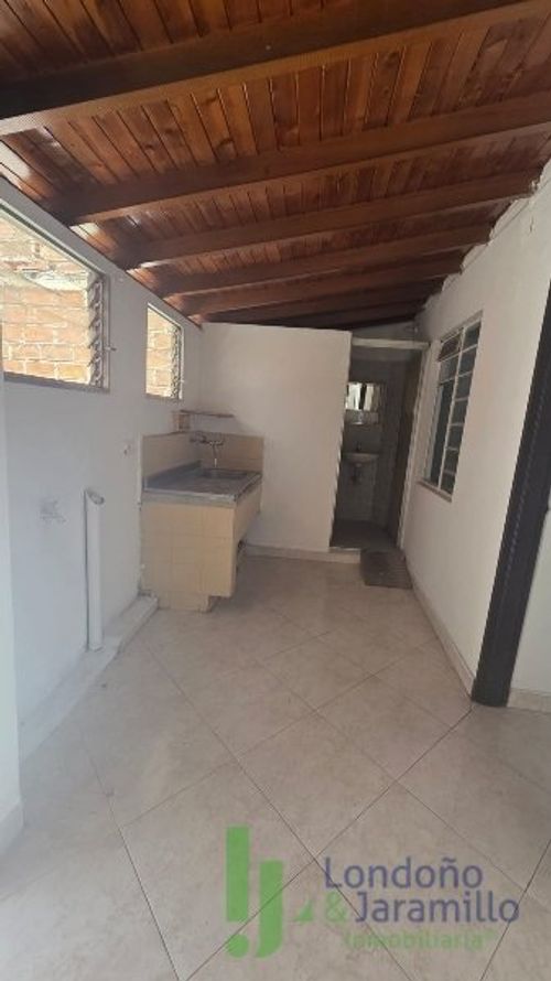 Casa de 5 alcobas en venta en Alcala, Envigado, 120 m² · foto 11 de 20