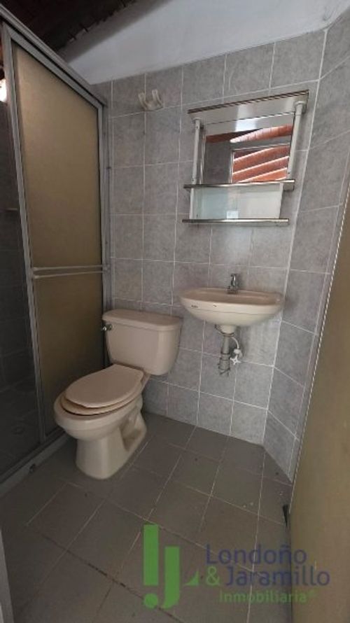 Casa de 5 alcobas en venta en Alcala, Envigado, 120 m² · foto 12 de 20