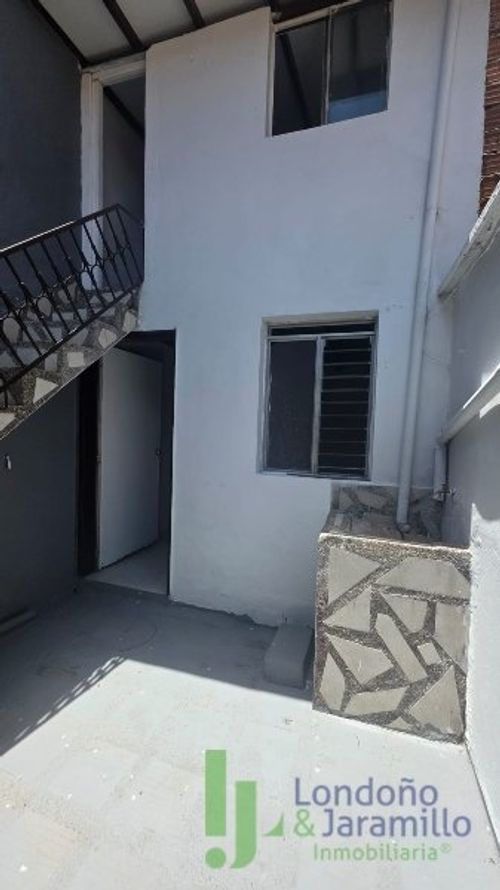 Casa de 5 alcobas en venta en Alcala, Envigado, 120 m² · foto 13 de 20