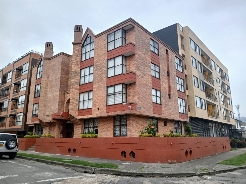 Apartamento en venta en Las Villas, Bogotá · foto 2 de 18