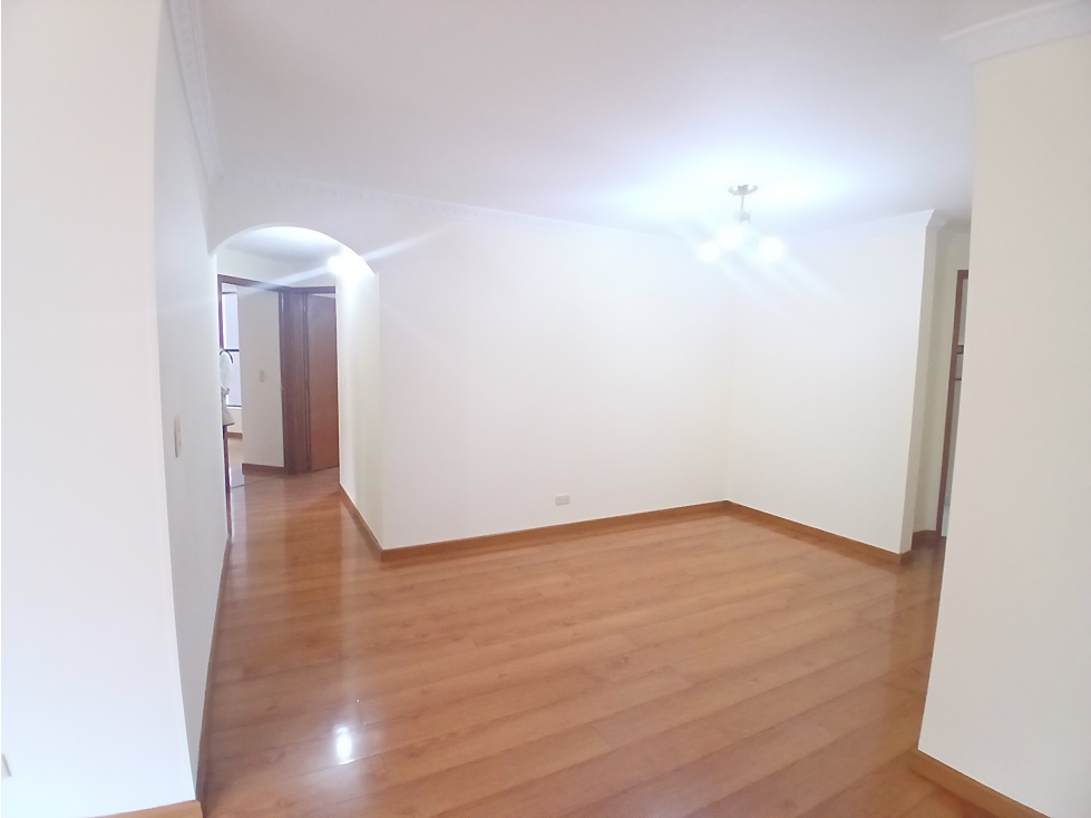 Apartamento en venta en Las Villas, Bogotá · foto 5 de 18