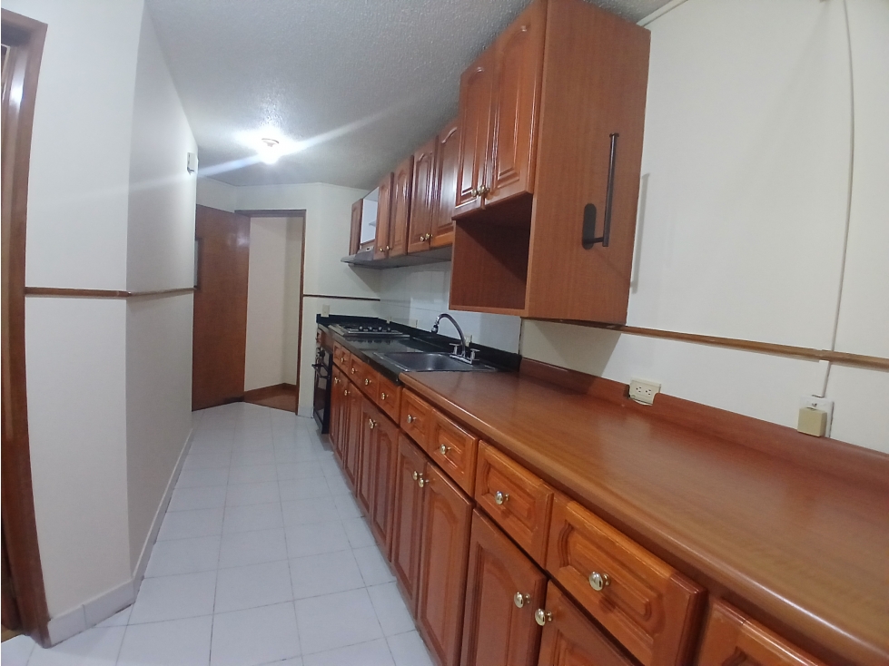 Apartamento en venta en Las Villas, Bogotá · foto 7 de 18