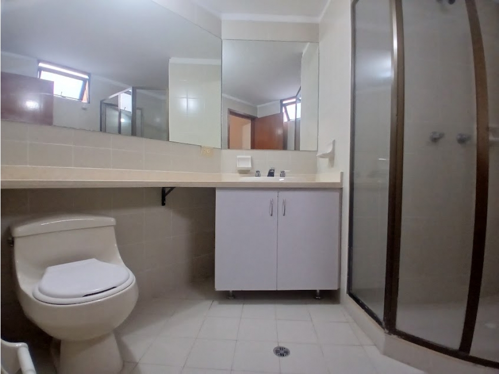 Apartamento en venta en Las Villas, Bogotá · foto 10 de 18