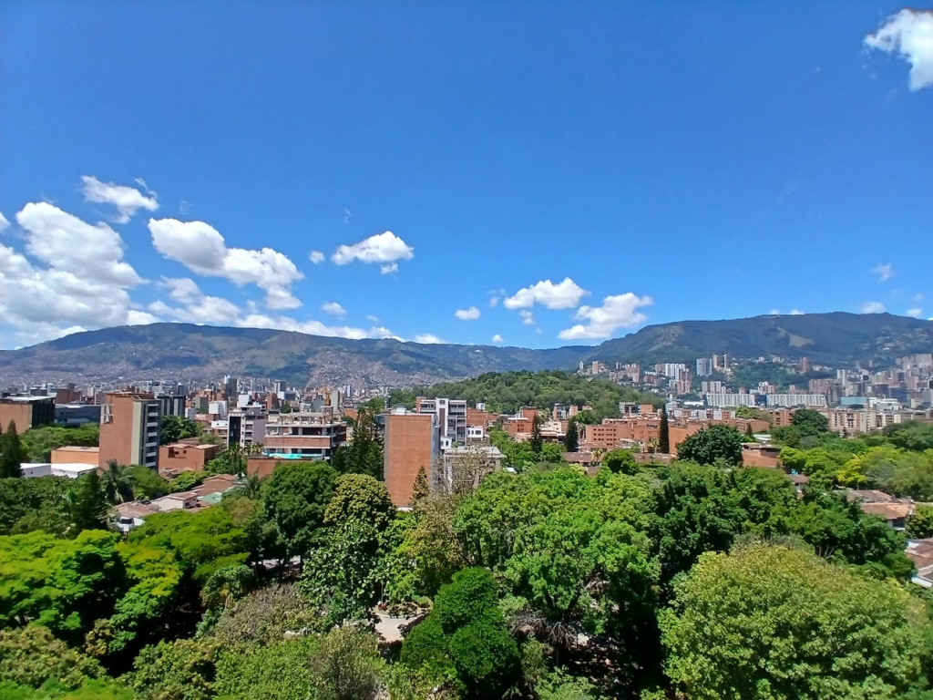 Apartamento en Arriendo en Belen Malibu, Medellín