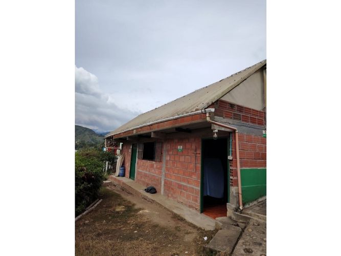 Finca en venta en Corinto, Manizales, 92800 m² · foto 4 de 17