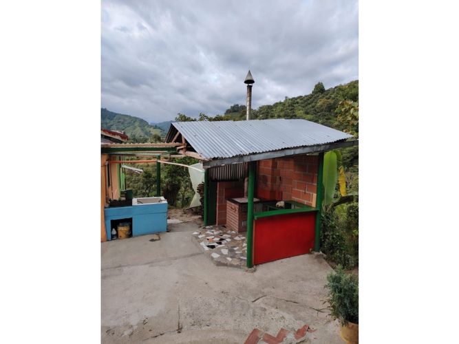Finca en venta en Corinto, Manizales, 92800 m² · foto 5 de 17