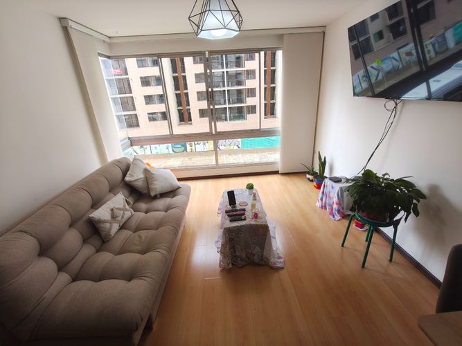 Apartamento de 3 alcobas en venta en Santa Teresa, Bogotá, 75 m² · foto 2 de 24
