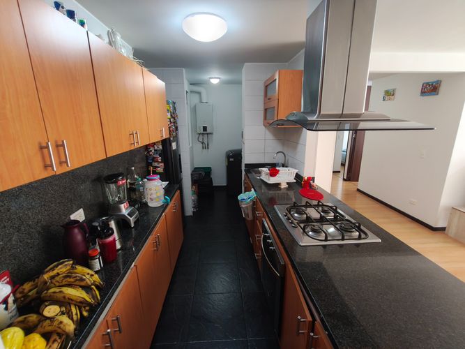 Apartamento de 3 alcobas en venta en Santa Teresa, Bogotá, 75 m² · foto 3 de 24