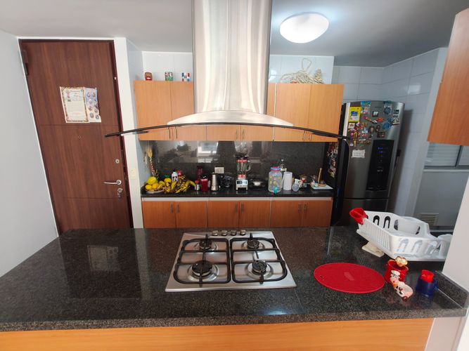 Apartamento de 3 alcobas en venta en Santa Teresa, Bogotá, 75 m² · foto 4 de 24