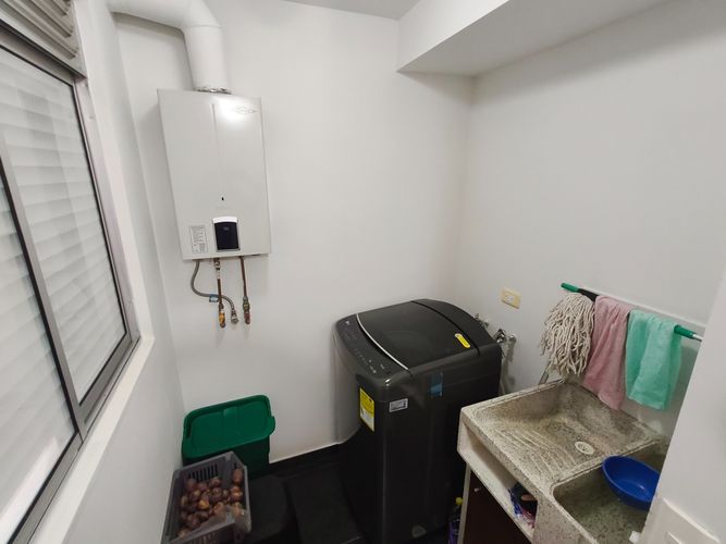 Apartamento de 3 alcobas en venta en Santa Teresa, Bogotá, 75 m² · foto 5 de 24