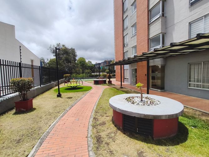 Apartamento de 3 alcobas en venta en Santa Teresa, Bogotá, 75 m² · foto 19 de 24
