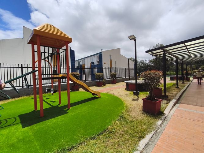 Apartamento de 3 alcobas en venta en Santa Teresa, Bogotá, 75 m² · foto 20 de 24