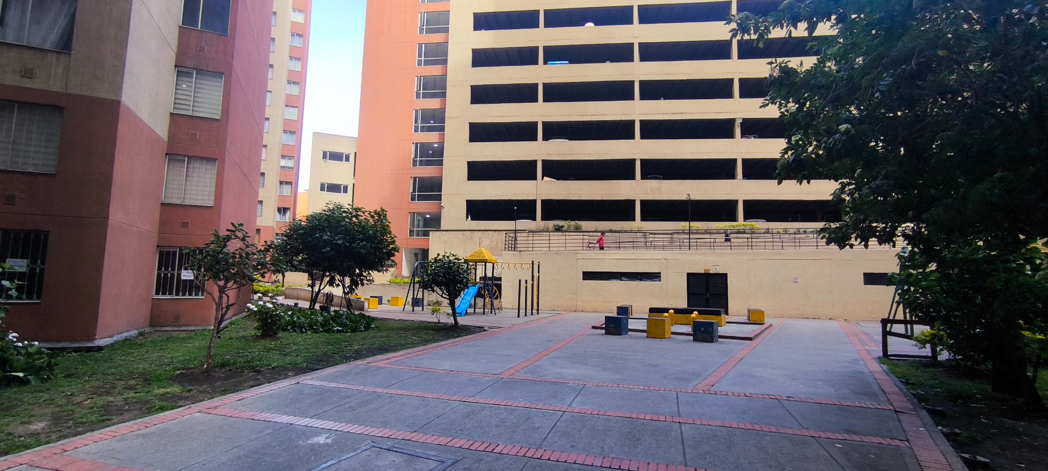 Apartamento en venta en Ismael Perdomo, Bogotá · foto 11 de 14
