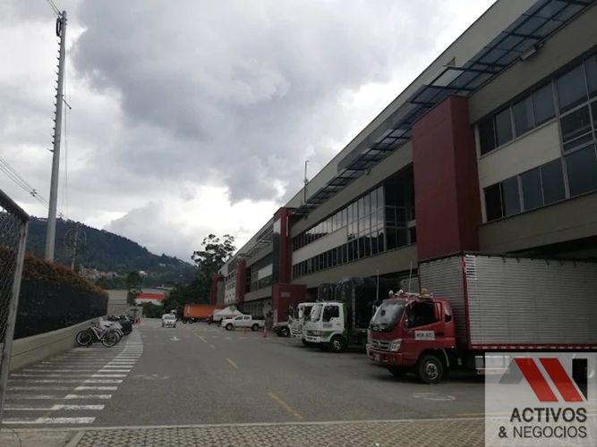Bodega en arriendo en La Tablaza, La Estrella, 803 m² · foto 7 de 9