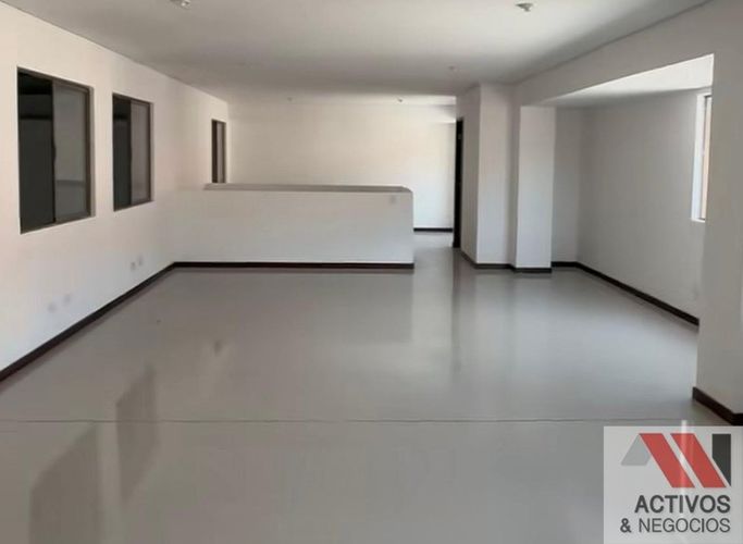 Bodega en arriendo en La Tablaza, La Estrella, 803 m² · foto 5 de 9