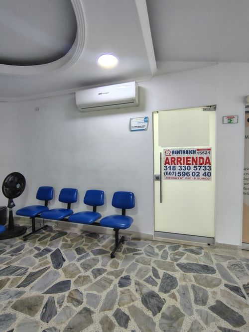 Consultorio en arriendo en Caobos, Cúcuta, 30 m² · foto 2 de 8