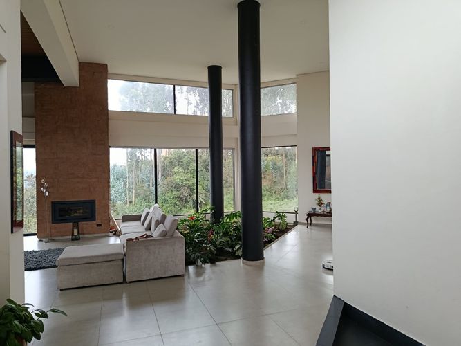 Casa de 4 alcobas en venta en Yerbabuena, Sopó, 366 m² · foto 7 de 24