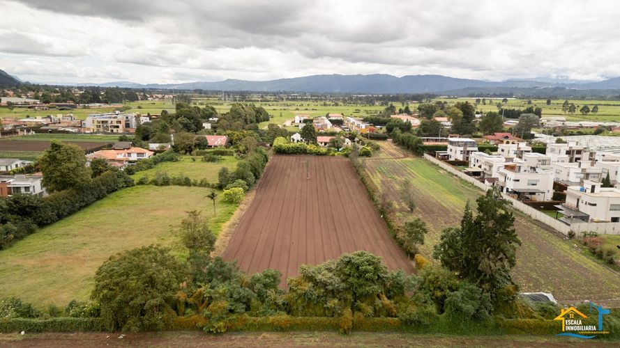Lote en venta en Parcelas, Cota, 6400 m² · foto 4 de 4