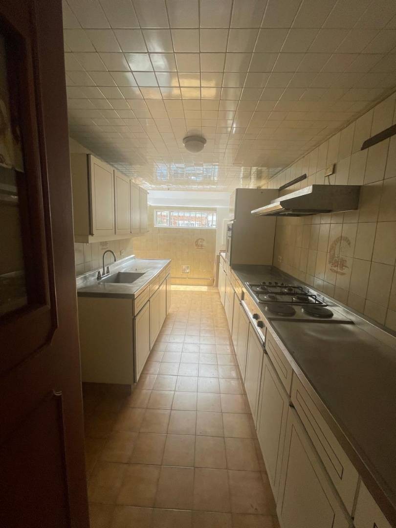 Casa en venta en Lagos De Cordoba, Bogotá · foto 2 de 16