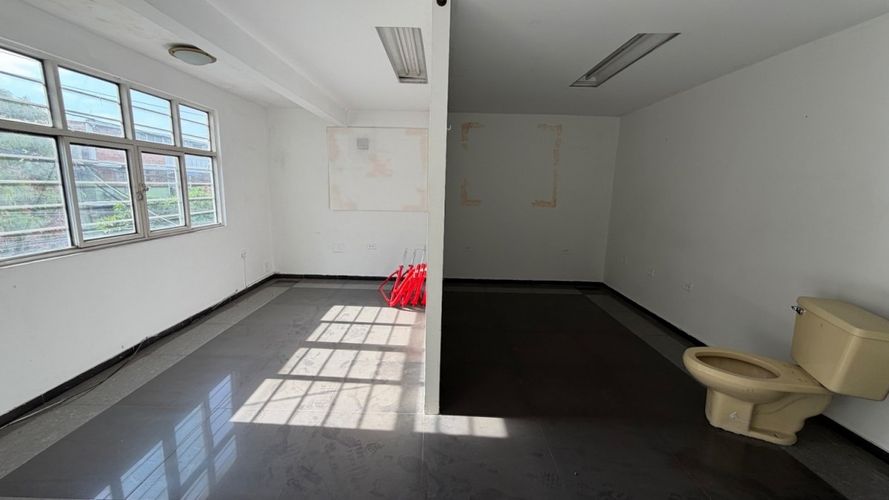 Bodega en arriendo en Troncal, Cali, 200 m² · foto 6 de 9