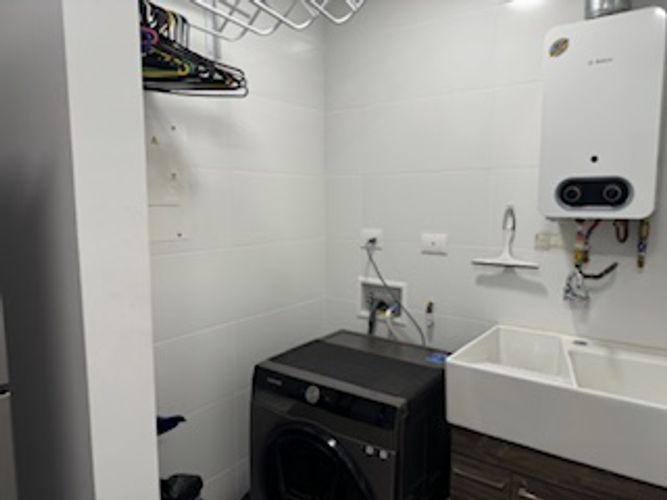 Apartaestudio en venta en Santa Barbara Central, Bogotá, 57 m² · foto 12 de 13