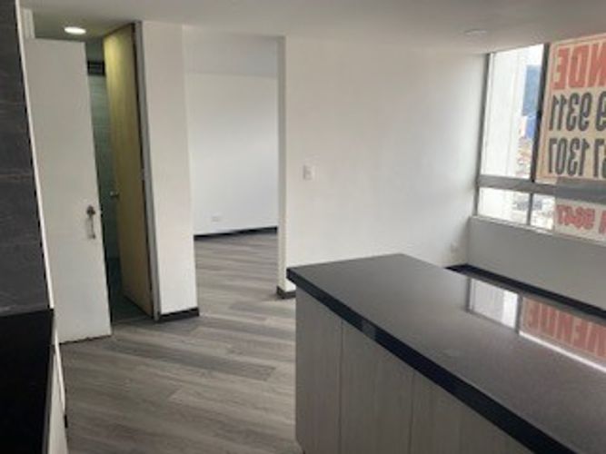 Apartamento de 1 alcoba en venta en Parque Nacional, Bogotá, 37 m² · foto 20 de 23