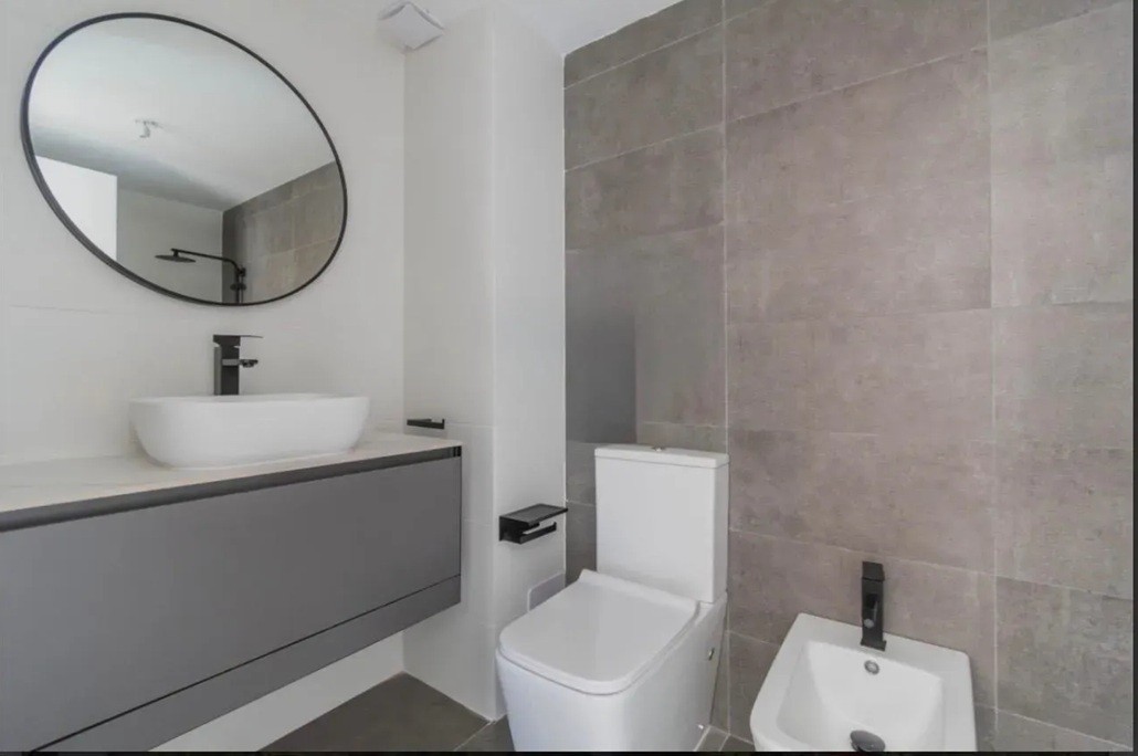 ALQUILER EN LA BLANQUEADA DE 1 DORMITORIO, PISO 10, BALCON, SEGURIDAD, PISCINA, SOLARIUM, LAVADERO ETC · Foto 10