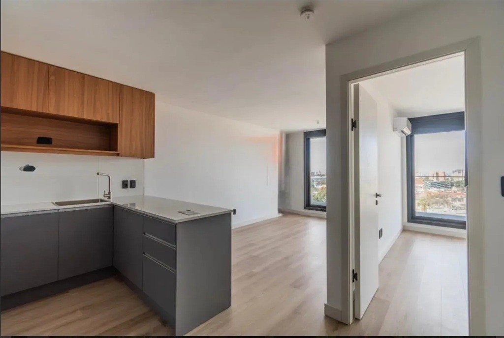 ALQUILER EN LA BLANQUEADA DE 1 DORMITORIO, PISO 10, BALCON, SEGURIDAD, PISCINA, SOLARIUM, LAVADERO ETC · Foto 1