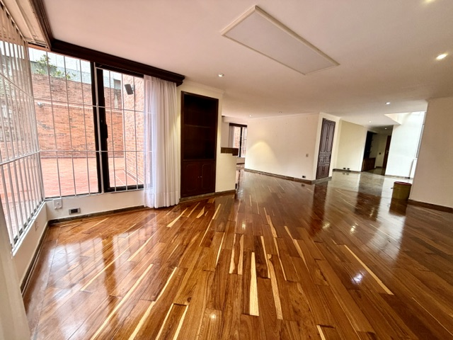 Apartamento en venta en La Cabrera, Bogotá · foto 4 de 24