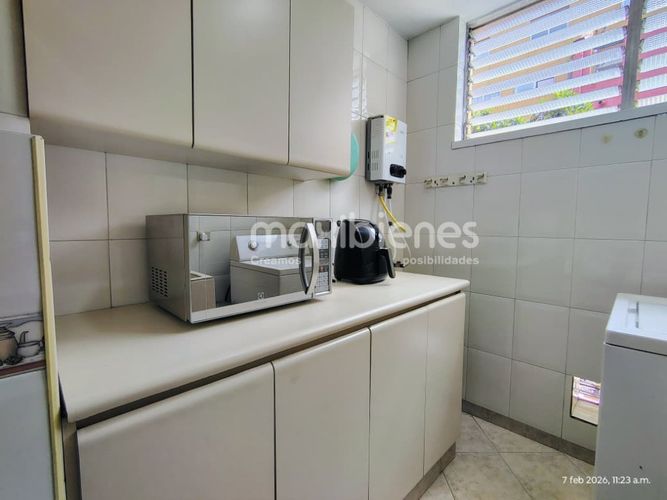 Apartamento de 4 alcobas en venta en Laureles, Medellín, 126 m² · foto 12 de 20