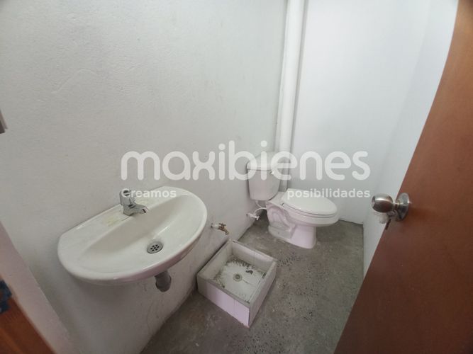 Local en arriendo en Asomadera No.3, Medellín, 160 m² · foto 7 de 8