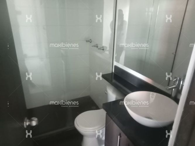 Apartamento de 3 alcobas en venta en Niquia, Bello, 66 m² · foto 3 de 13